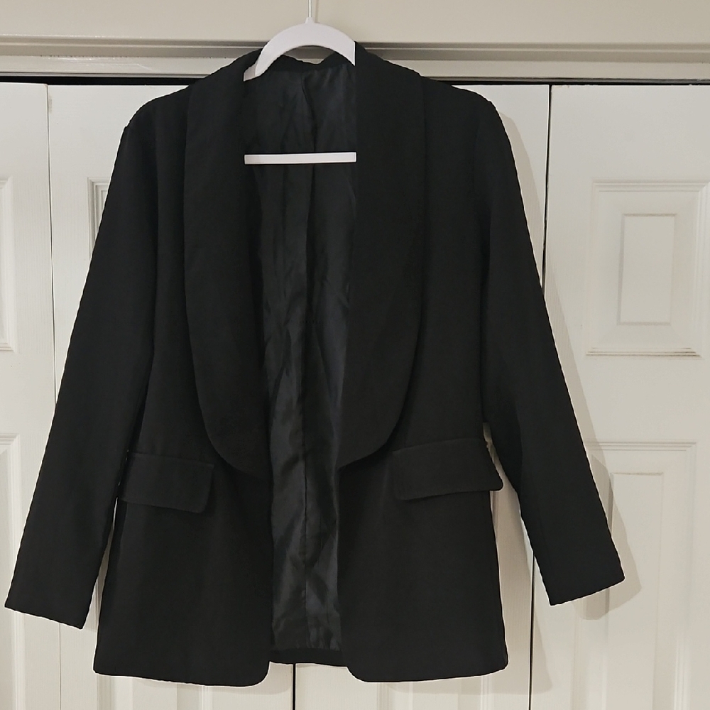 New Chic Black Women's Blazer